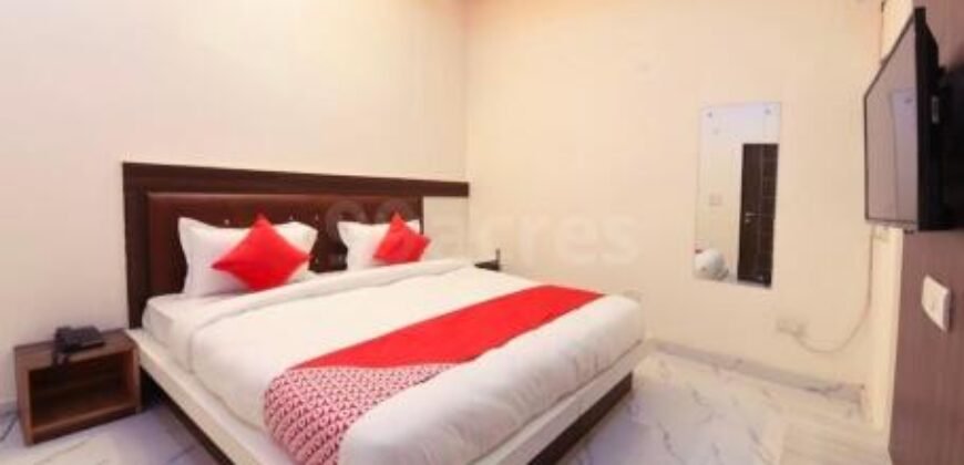 Private Room for Girls & Boys Paying Guest in 1 BHK Studio Apartment in Signature Stays