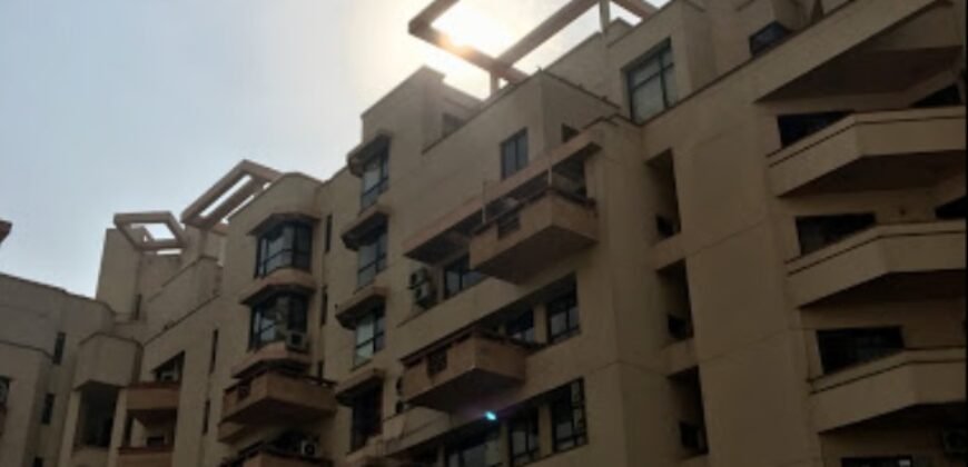 Private Room for Girls Paying Guest in 1 BHK Studio Apartment in The Laburnum
