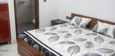 Shared Room for Girls Paying Guest in 4 BHK Residential Apartment in Orchid Petals