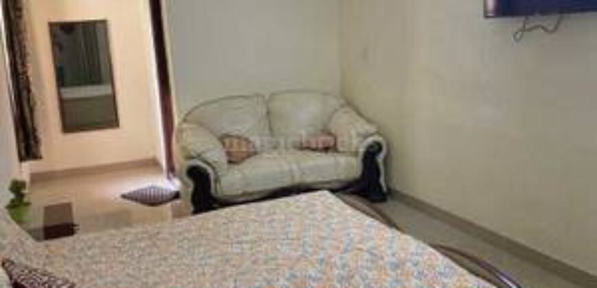 Private Room for Girls & Boys Paying Guest in 1 BHK Studio Apartment ( santi villa)