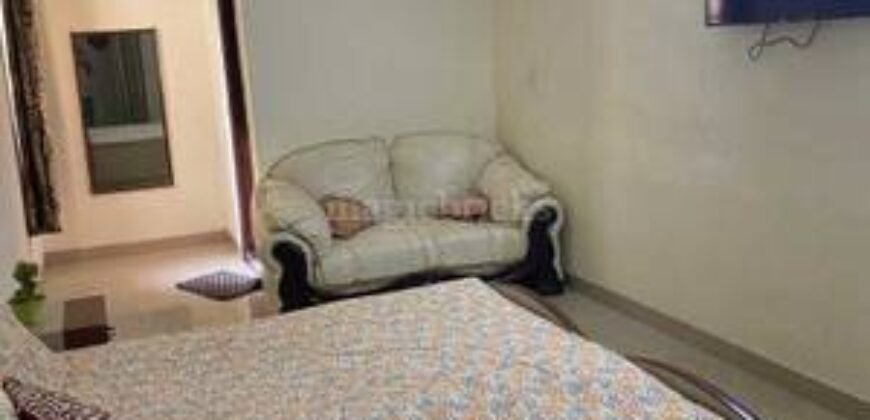 Private Room for Girls & Boys Paying Guest in 1 BHK Studio Apartment ( santi villa)