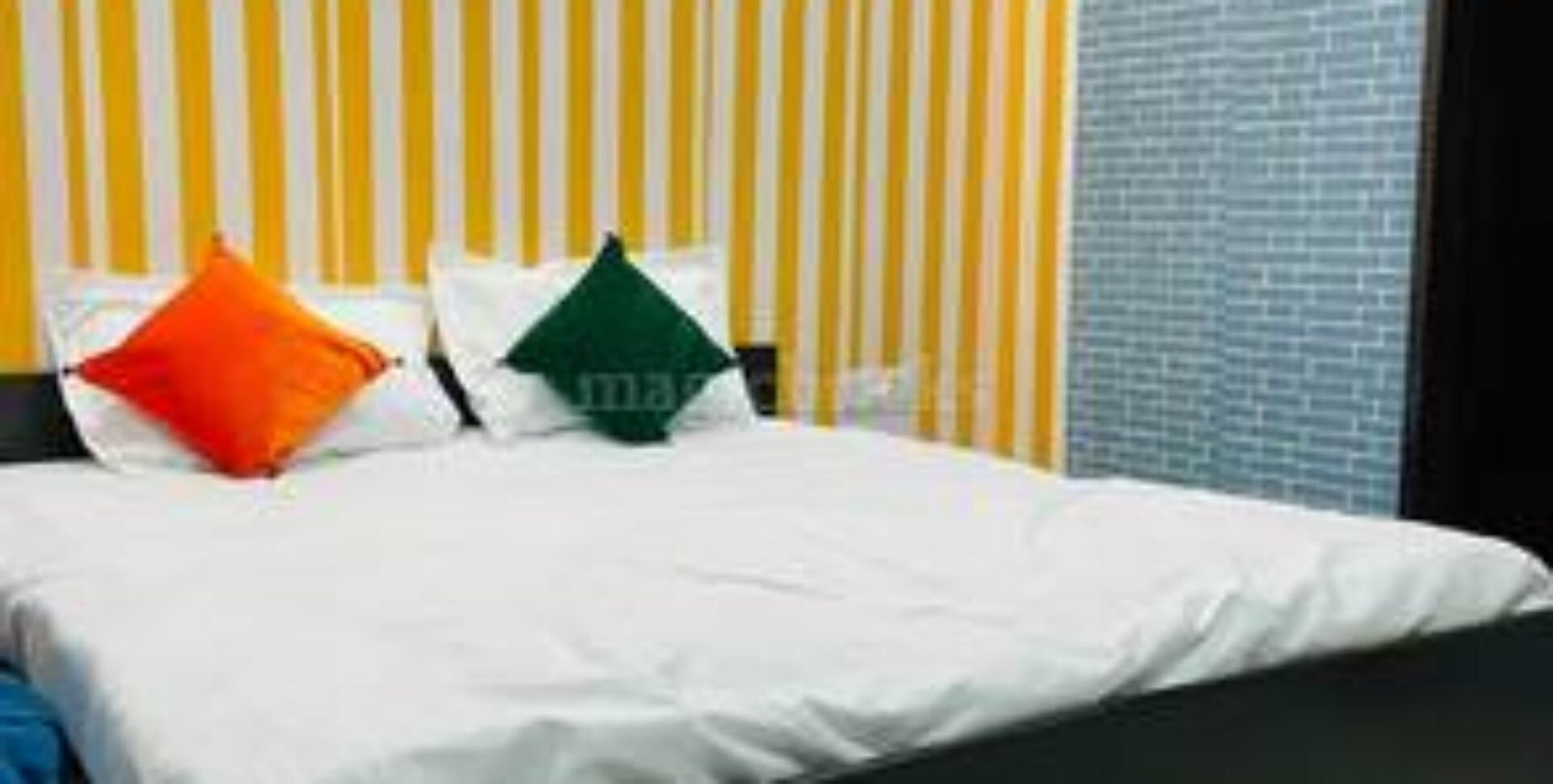 Shared Room for Girls & Boys Paying Guest in 19 BHK Independent House/Villa in signature stay