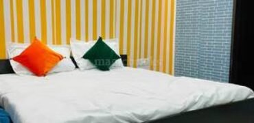 Shared Room for Girls & Boys Paying Guest in 19 BHK Independent House/Villa in signature stay