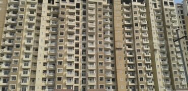 Private Room for Girls Paying Guest in 1 BHK Residential Apartment in Amrapali Silicon City