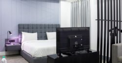 Private Room for Girls & Boys Paying Guest in 1 BHK Independent House/Villa in DLF CITY PHASE 2,