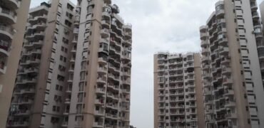 Private Room for Girls & Boys Paying Guest in 1 BHK Studio Apartment in Ansal Maple Heights