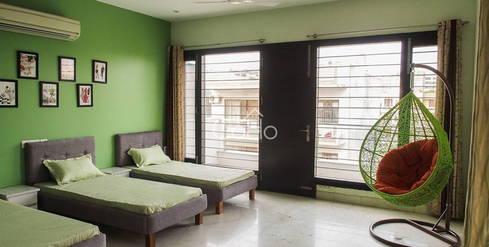 Shared Room for Girls Paying Guest